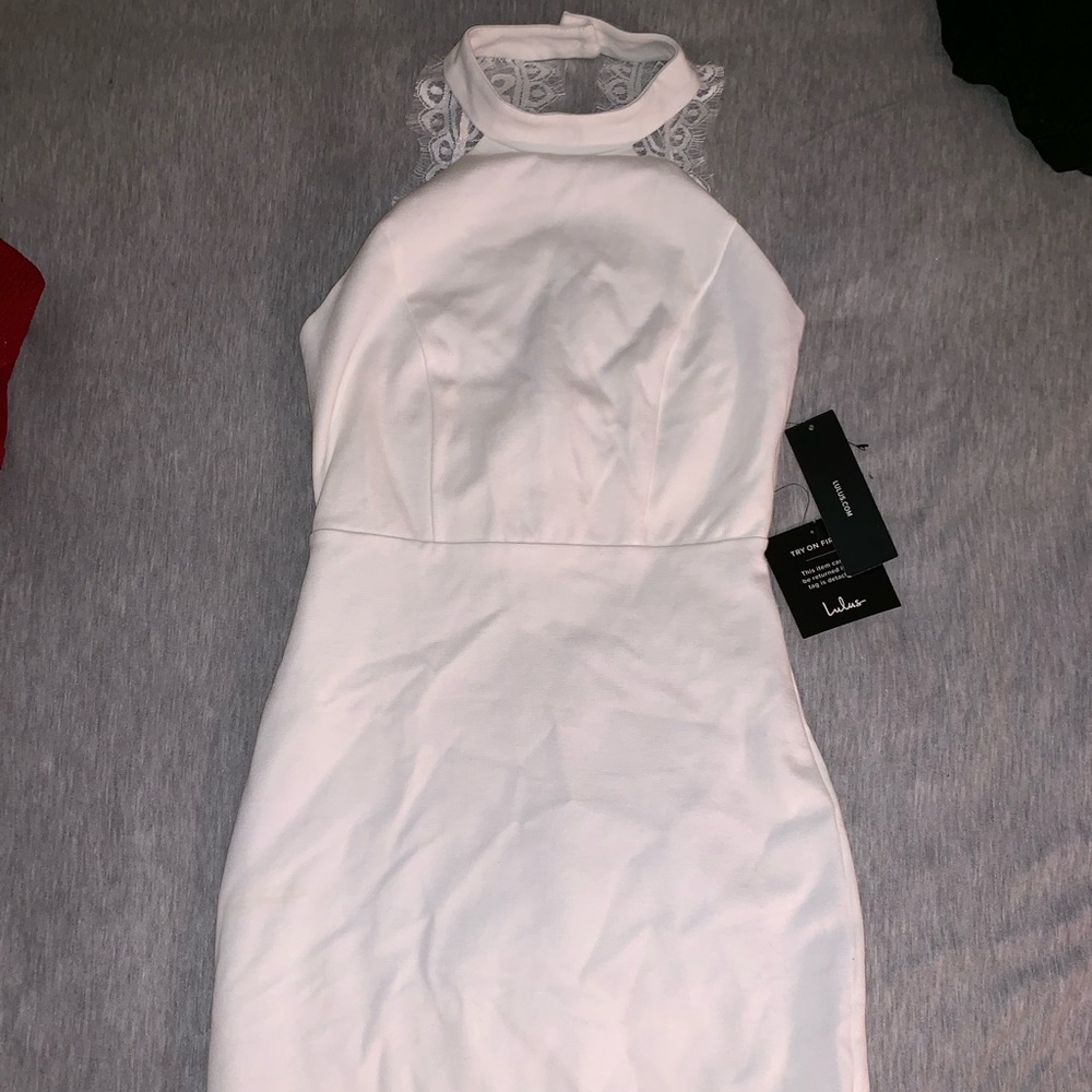 White lace bodycon dress